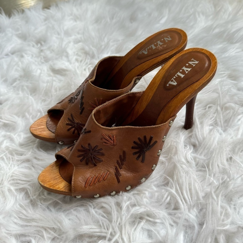 Vintage NYLA Wood Leather Y2K Studded Detailed Heeled Sandal Size 8.5/9